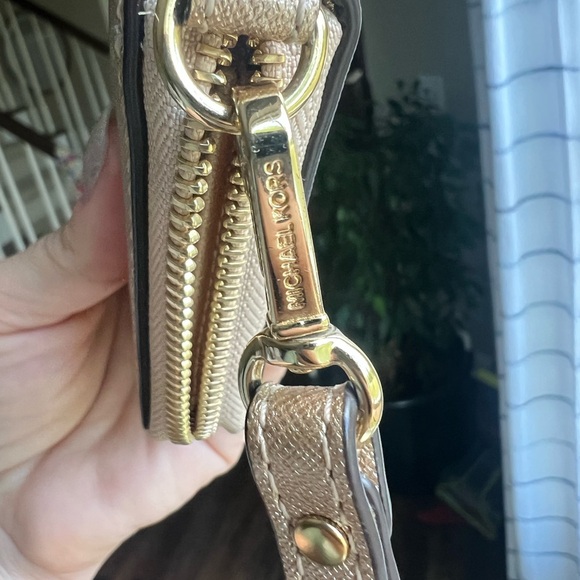 Michael Kors Wallet/Wristlet - Picture 7 of 7